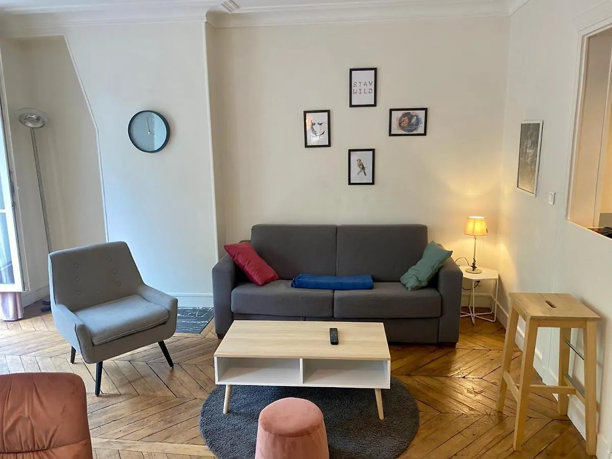 Home Sweet Home Rochechouart Paris Apartment
